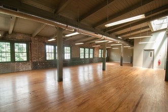 315 Albemarle Ave SE, Roanoke, VA for sale Interior Photo- Image 1 of 17