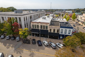 More details for 111-113 N Liberty St, Jackson, TN - Retail for Sale