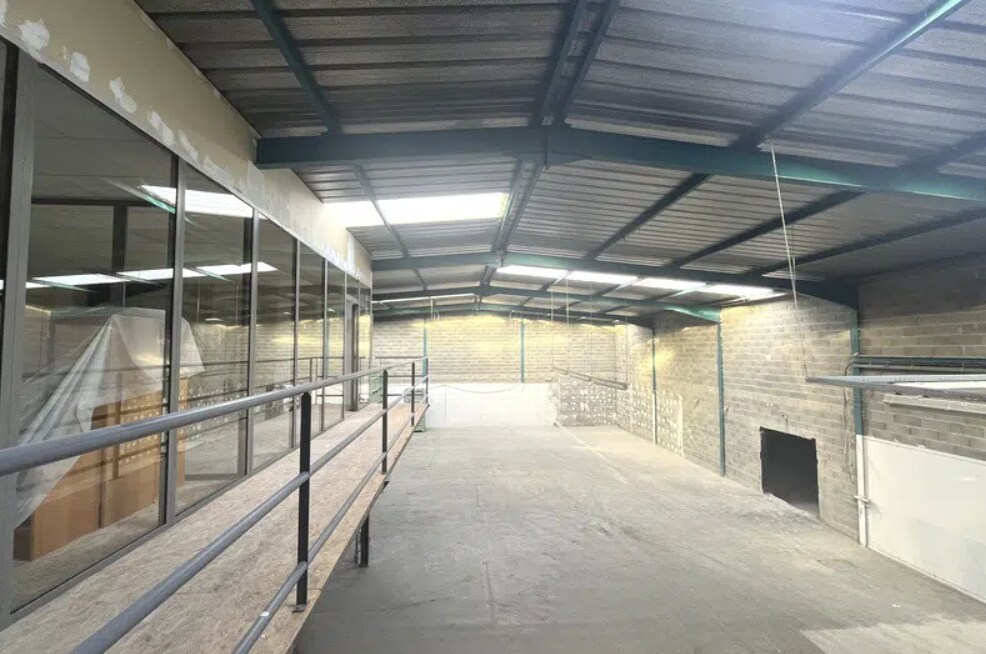 Flex in Saint-Jean-de-Védas for lease Interior Photo- Image 1 of 2