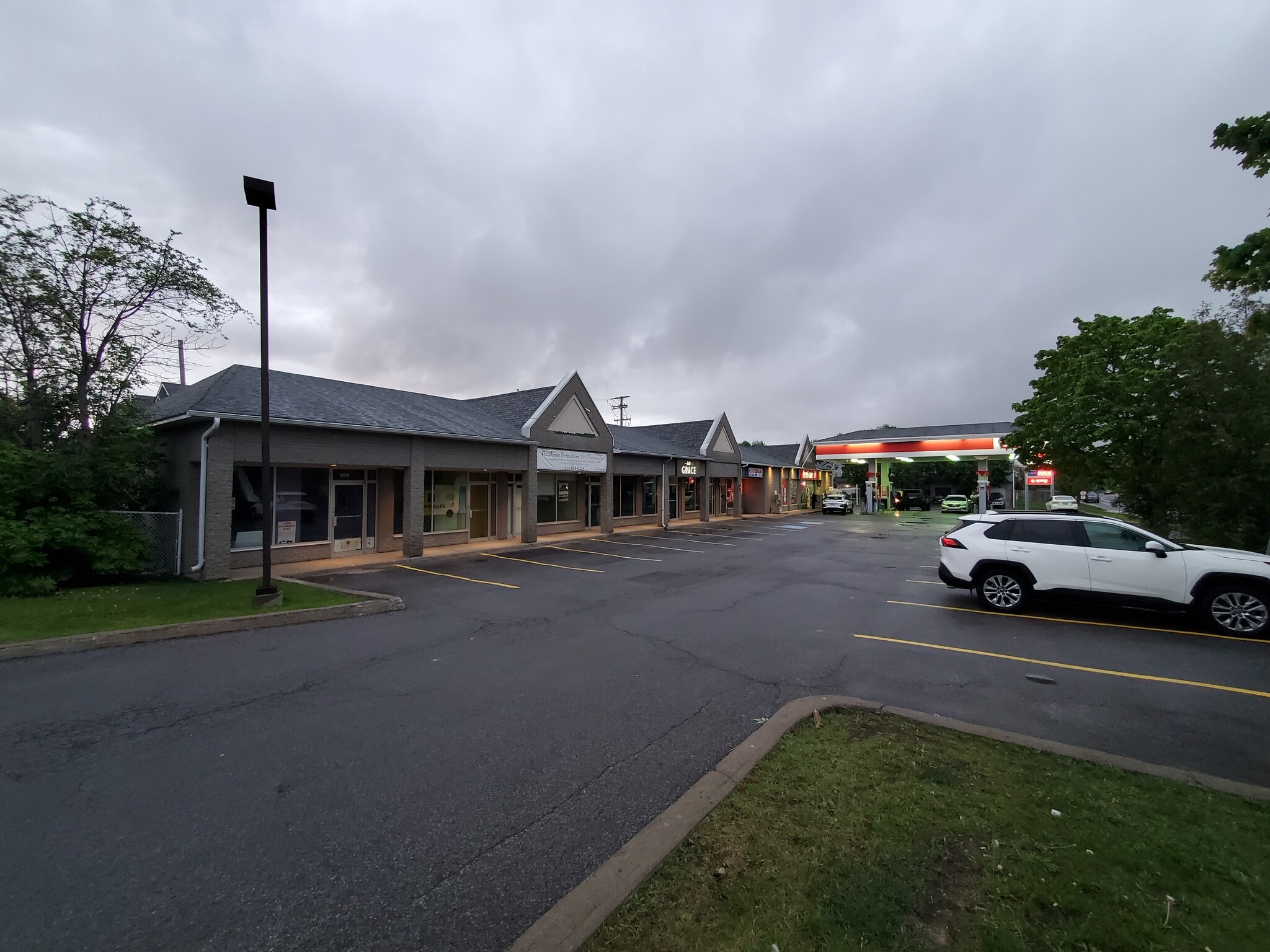 18401-18441 Rue Antoine-Faucon, Montréal, QC for sale Building Photo- Image 1 of 1
