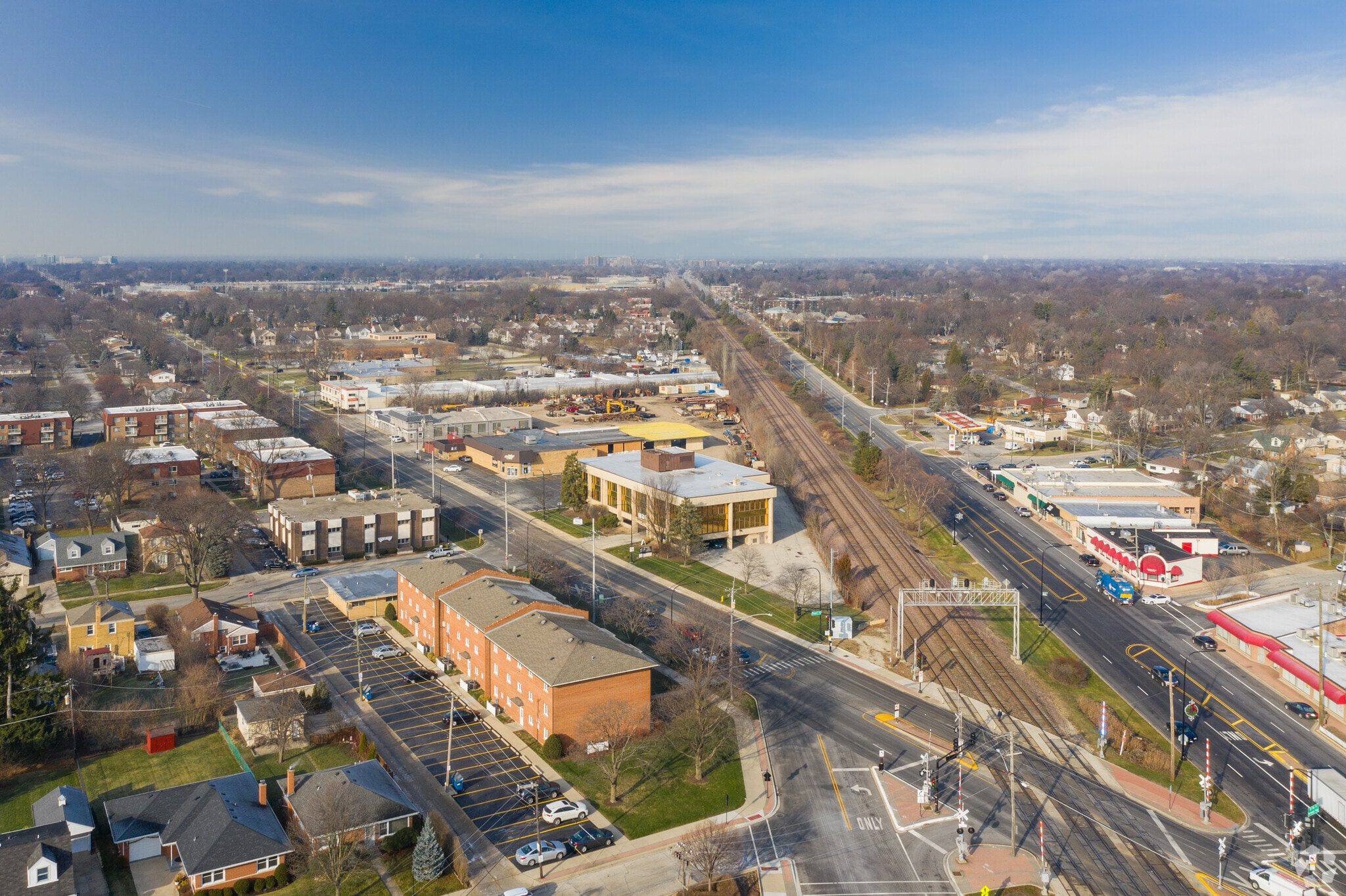 500 W Central Rd, Mount Prospect, IL 60056 Central Office Plaza