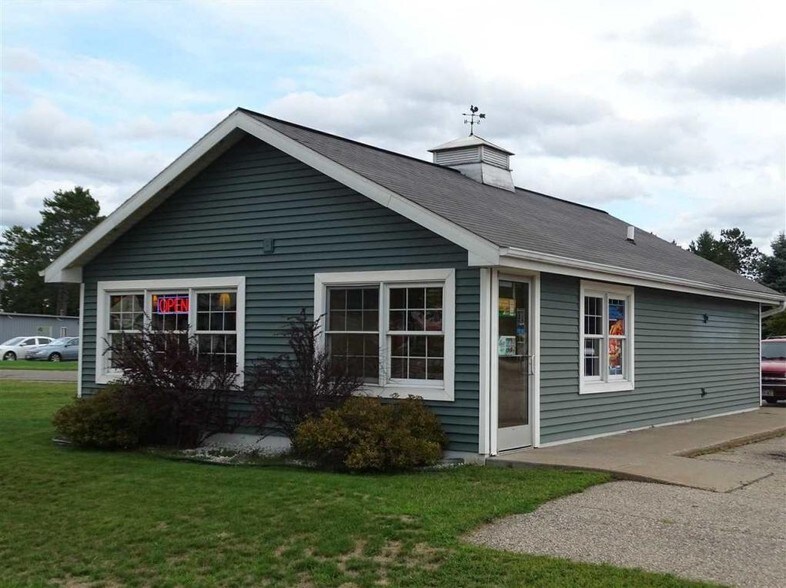 1220 Roosevelt Rd, Niagara, WI for sale - Primary Photo - Image 1 of 1
