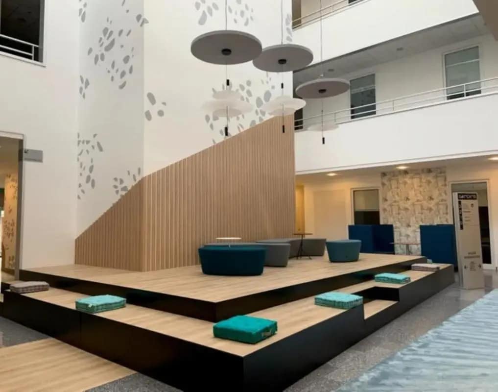 Boulevard Paul Cézanne, Guyancourt for lease Interior Photo- Image 1 of 6