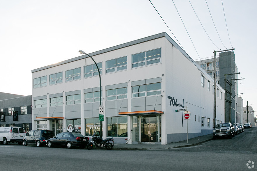 704-714 Alexander St, Vancouver, BC for lease - Primary Photo - Image 1 of 11