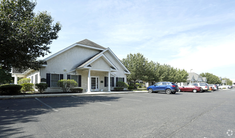 1 Nami Ln, Hamilton, NJ for sale - Primary Photo - Image 1 of 1