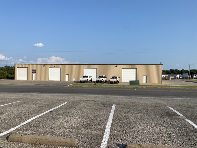 3381 Acton School Rd, Granbury, TX for lease - Building Photo - Image 2 of 10