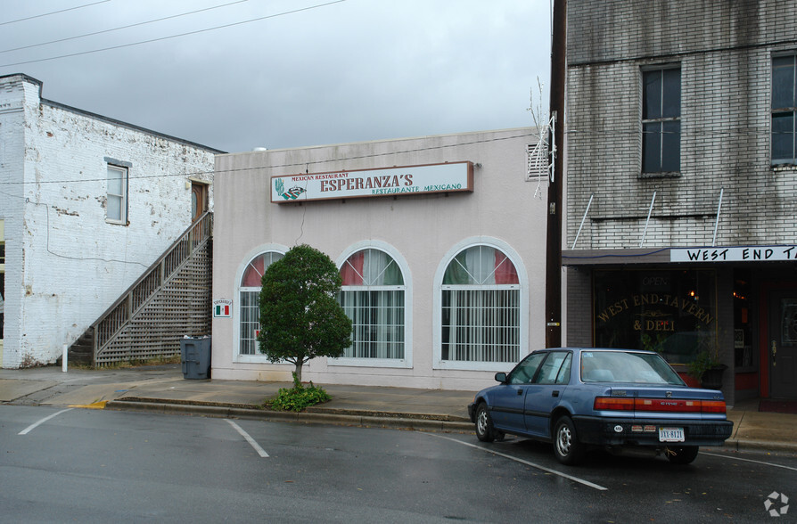 110 W Fremont St, Burgaw, NC for lease - Building Photo - Image 2 of 2