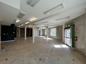 2750 Adeline St, Berkeley, CA for lease Interior Photo- Image 2 of 4