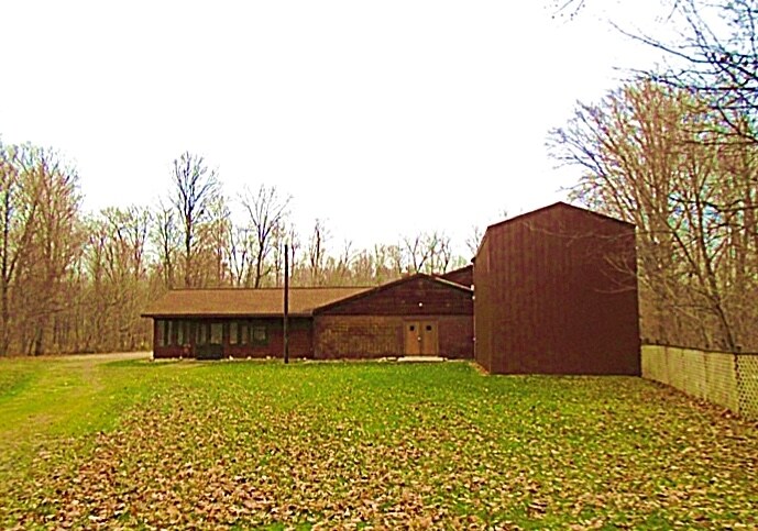 17585 McKenzie St, Cassopolis, MI for sale - Primary Photo - Image 1 of 1