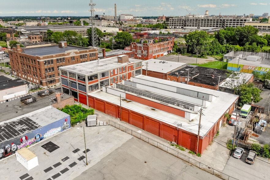 6545 Saint Antoine St, Detroit, MI for lease - Building Photo - Image 2 of 9