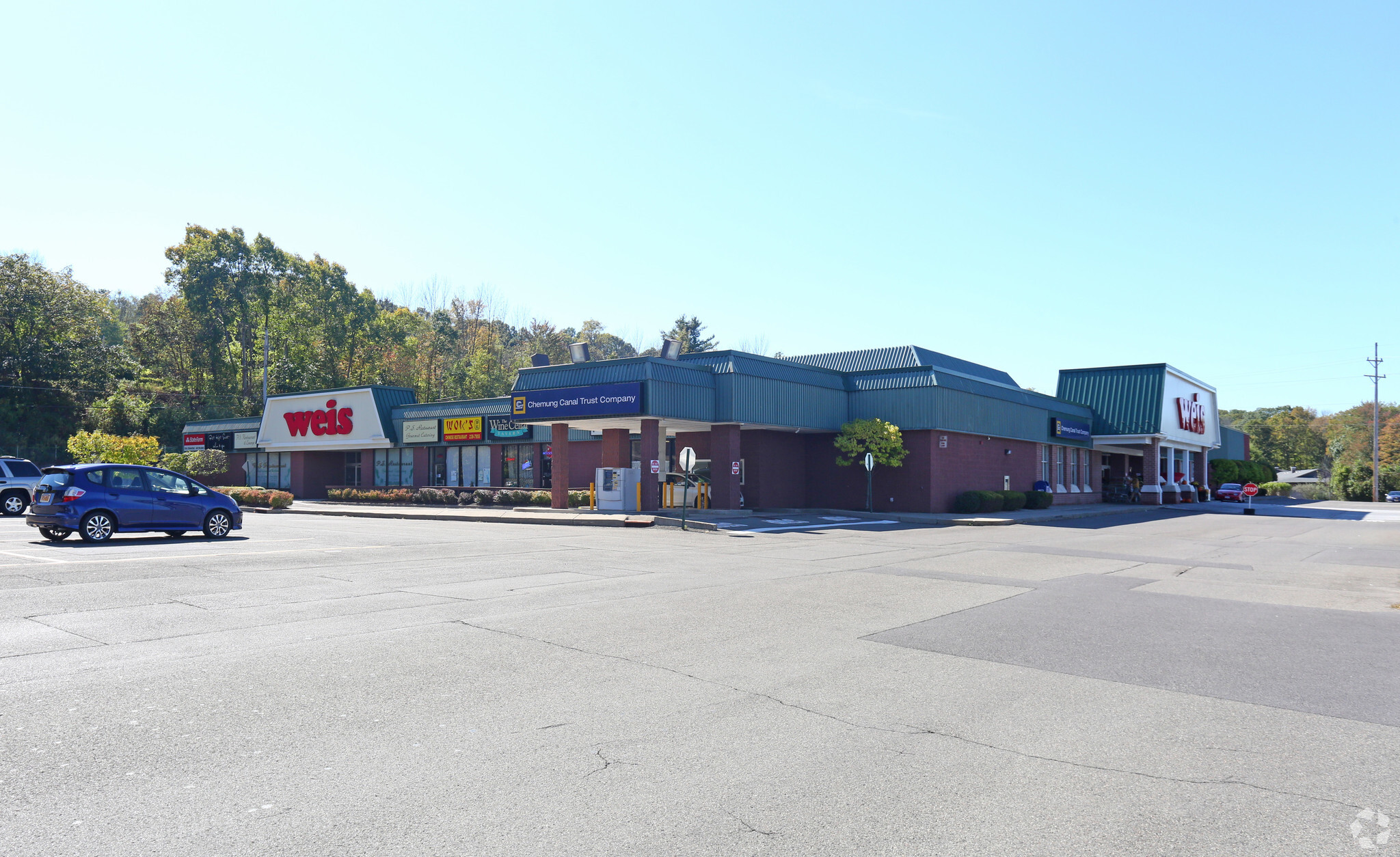 100 Rano Blvd, Vestal, NY for lease Primary Photo- Image 1 of 13