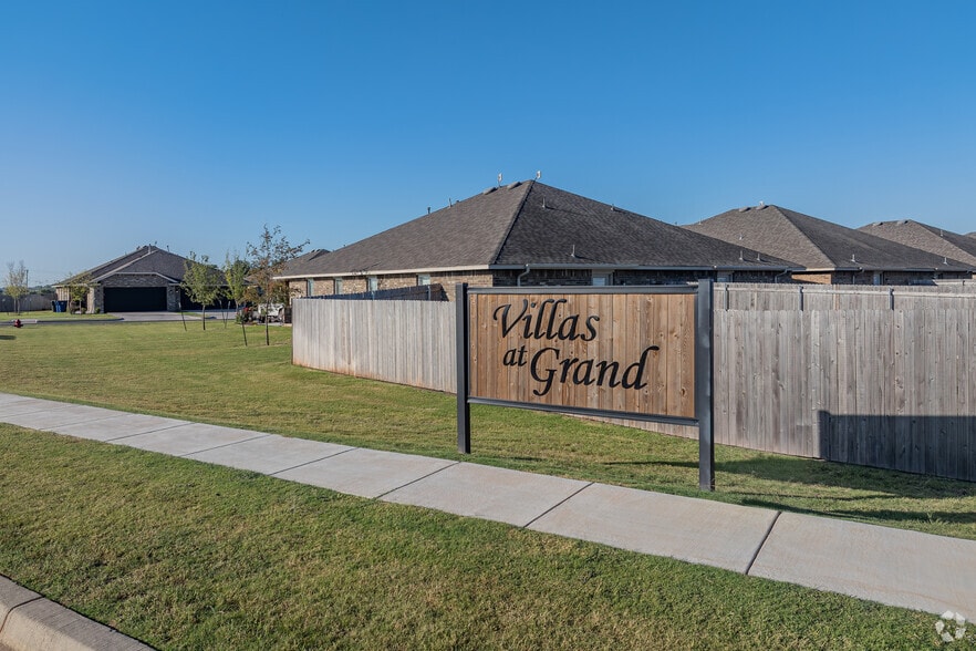 646 Marlin Ct, Chickasha, OK for sale - Building Photo - Image 1 of 11