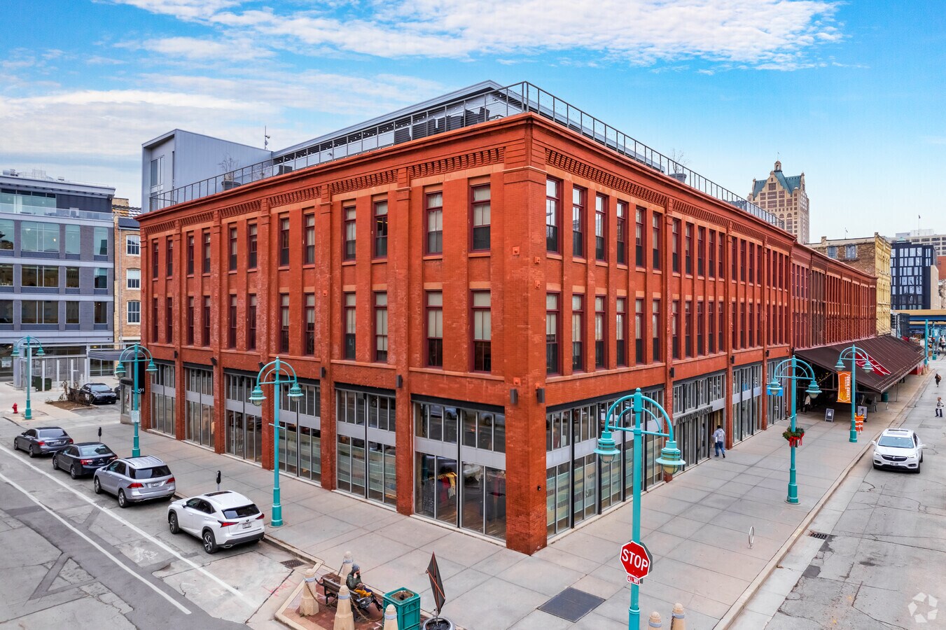 301315 N Broadway, Milwaukee, WI 53202