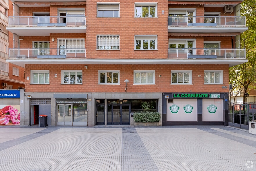 Calle de Félix Boix, 16, Madrid, Madrid for sale - Building Photo - Image 1 of 1
