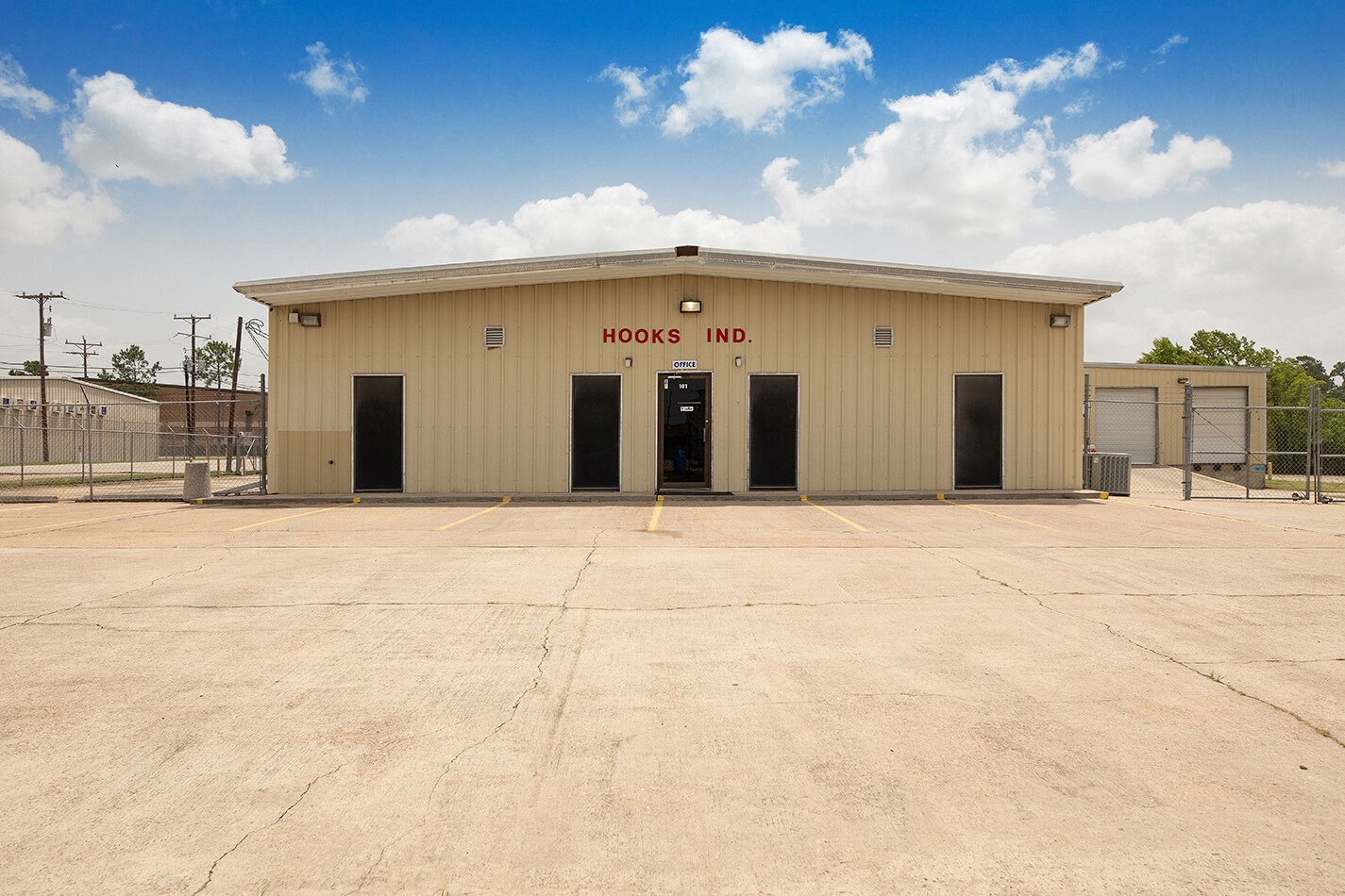 101 Industrial Ct, Conroe, TX for sale Building Photo- Image 1 of 1