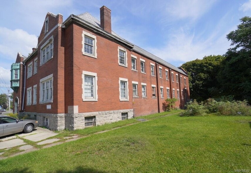 1013 Ellicott, Buffalo, NY for sale - Building Photo - Image 2 of 4