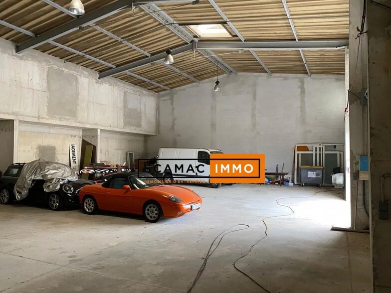 Industrial in La Garde for lease - Building Photo - Image 3 of 5