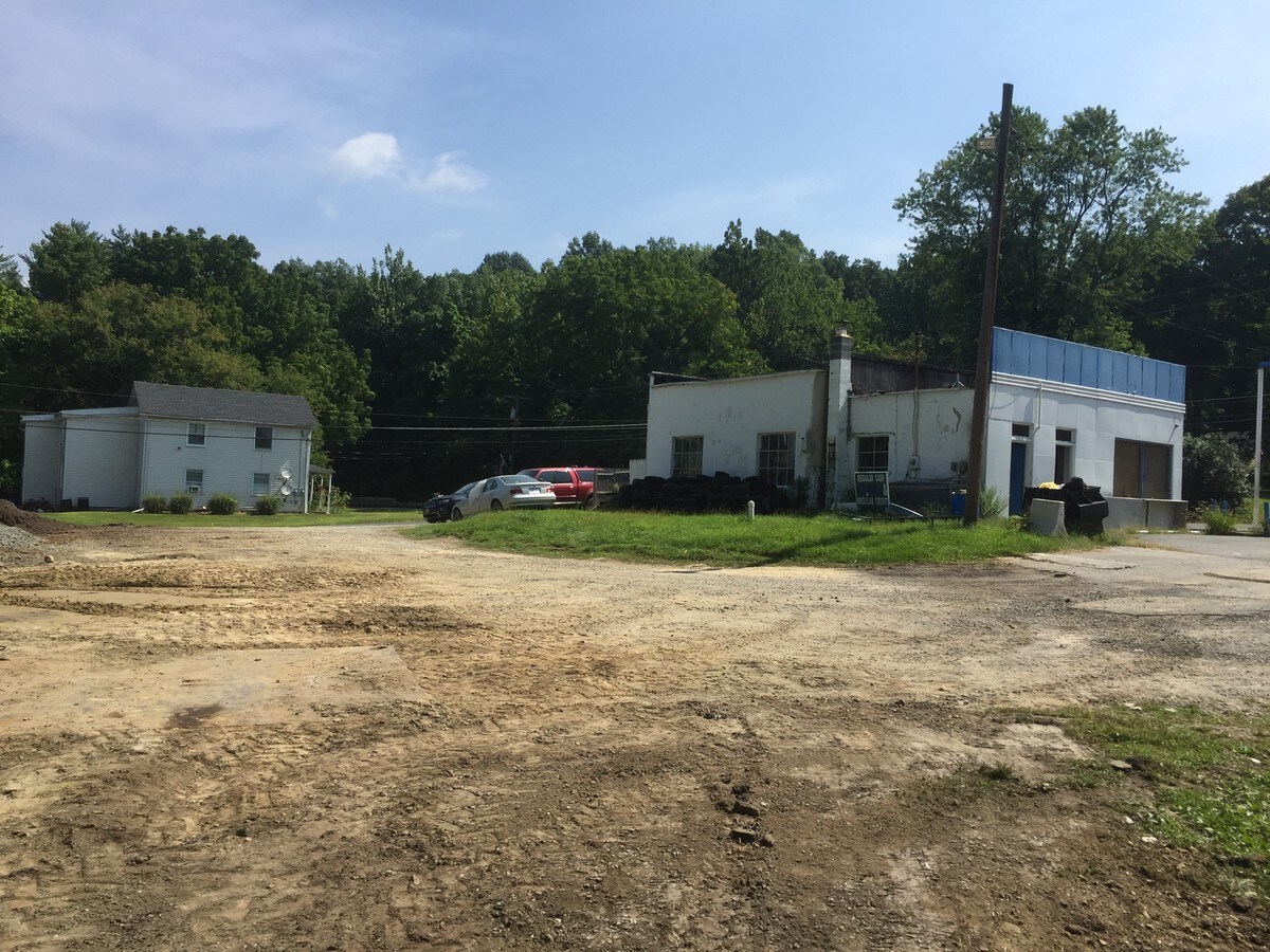 186 Main St, Ogdensburg, NJ 07439