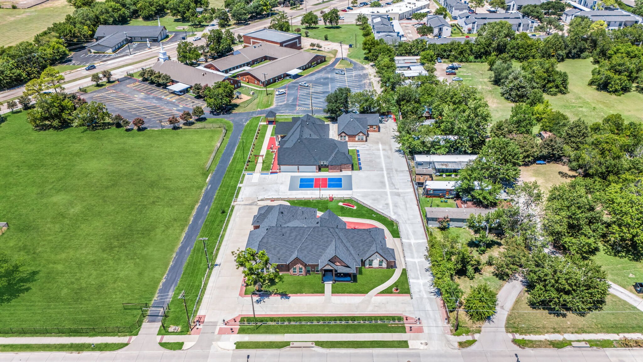 705 E Oates Rd, Garland, TX for sale Primary Photo- Image 1 of 50