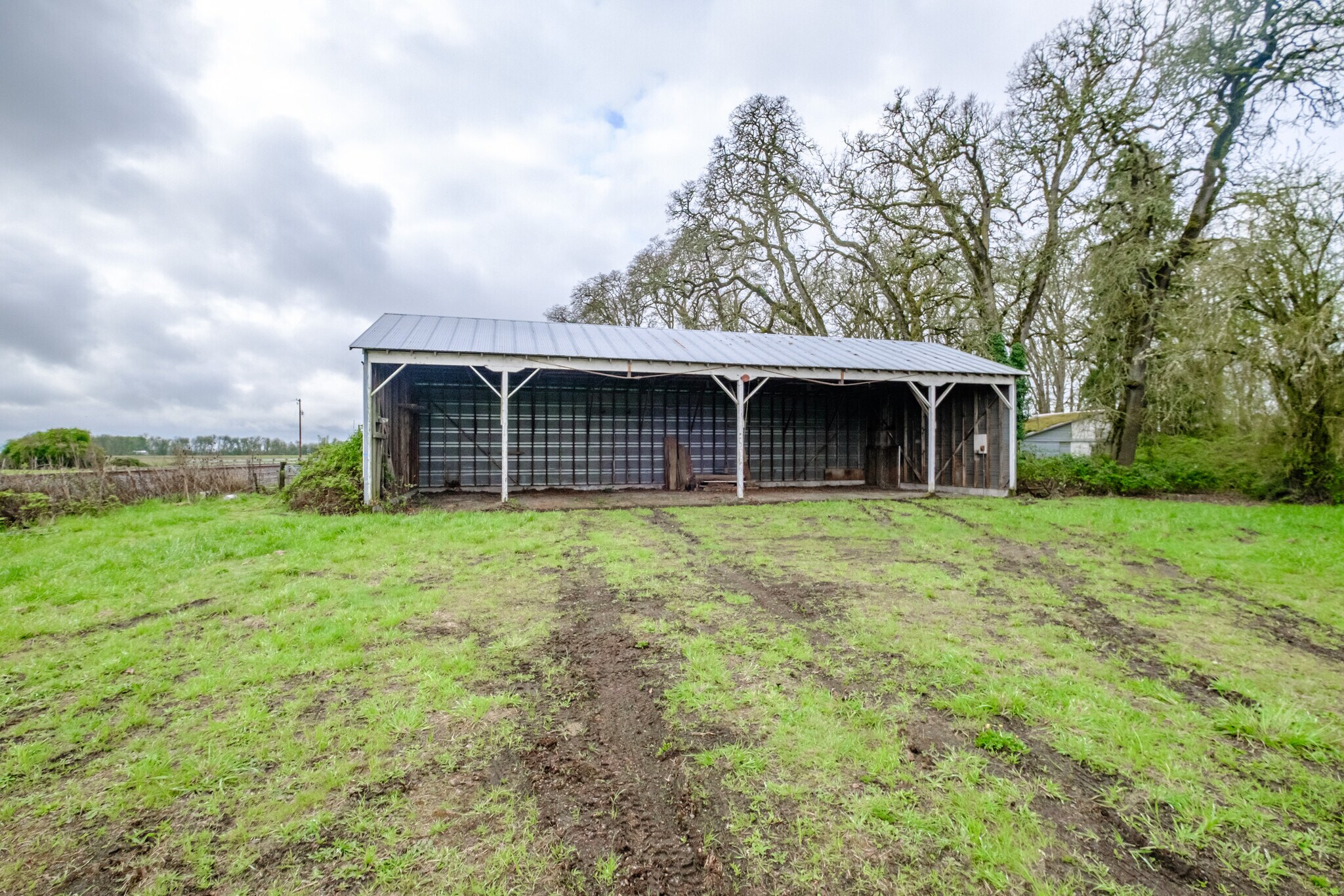 34111 Highway 99E, Tangent, OR for sale Primary Photo- Image 1 of 1