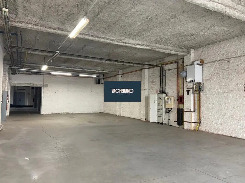 Industrial in Tourcoing for sale - Interior Photo - Image 2 of 5