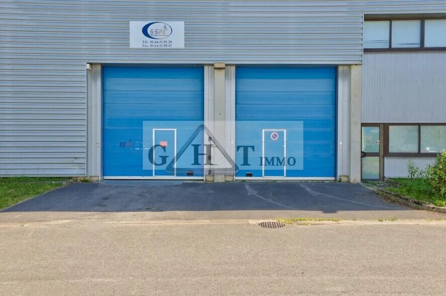 Office in Collégien for lease - Building Photo - Image 2 of 4