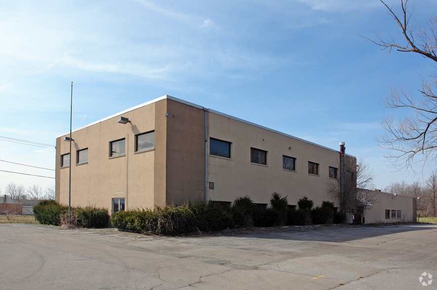 6132 State Route 96, Farmington, NY 14425