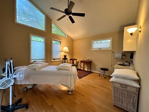 2080 Prince Ave, Athens, GA for lease Interior Photo- Image 2 of 2