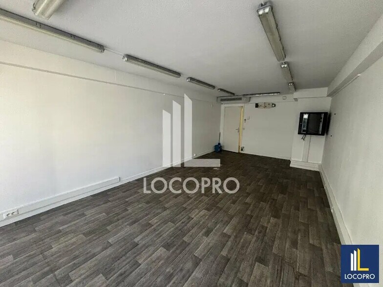 Office in Nice for lease - Interior Photo - Image 3 of 3