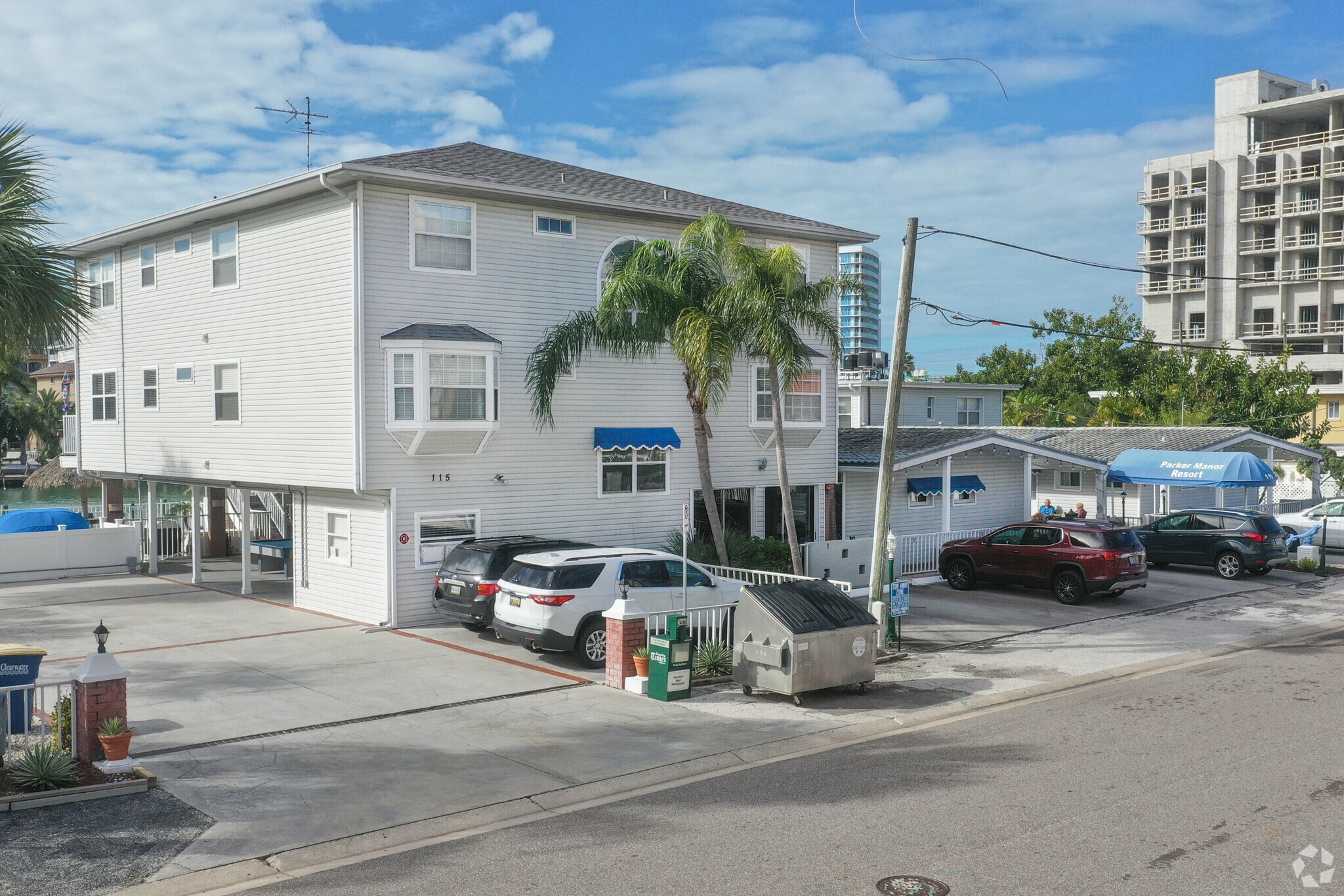 115 Brightwater Dr, Clearwater Beach, FL for sale Primary Photo- Image 1 of 1