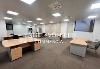 Office in Esplugues de Llobregat, Barcelona for lease Interior Photo- Image 1 of 12