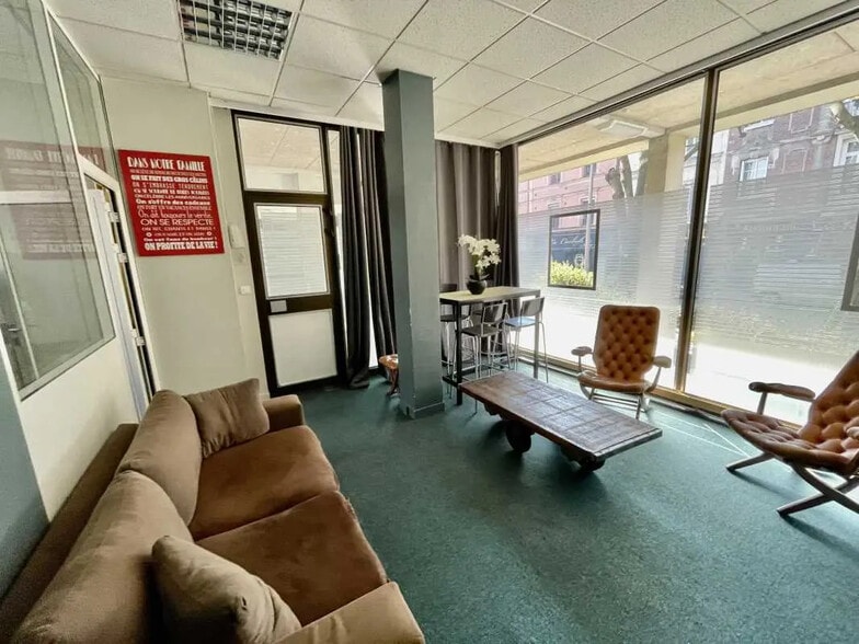 Office in Rouen for sale - Building Photo - Image 3 of 8