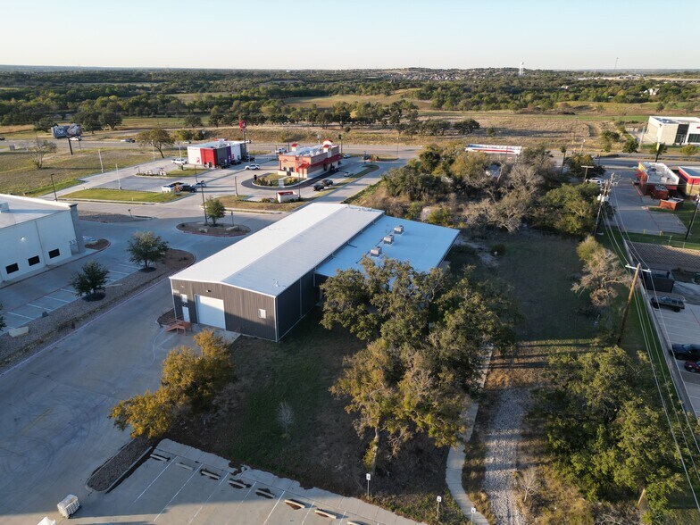 2702 Fort Worth Hwy, Hudson Oaks, TX for sale - Building Photo - Image 2 of 28