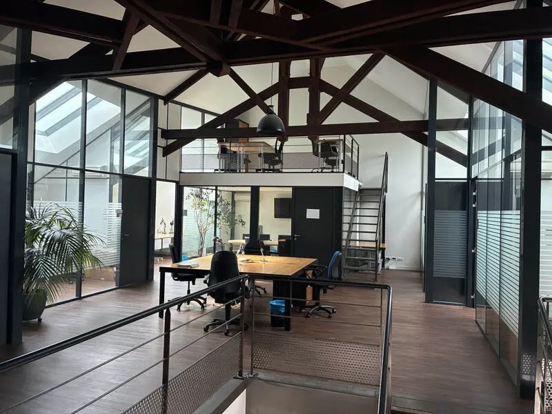 Office in Nantes for sale Interior Photo- Image 1 of 6