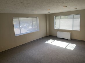 4405 East West Hwy, Bethesda, MD for lease Interior Photo- Image 1 of 4