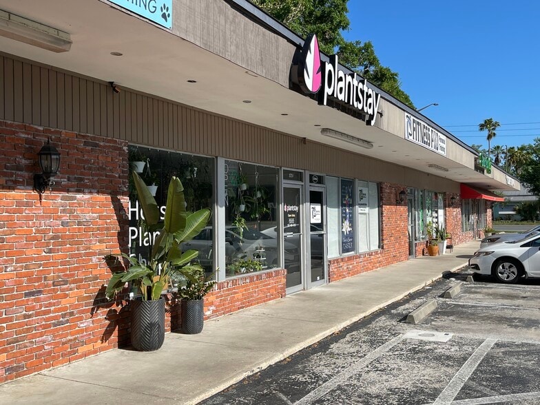 3729-3749 W University Ave, Gainesville, FL for lease - Building Photo - Image 2 of 13