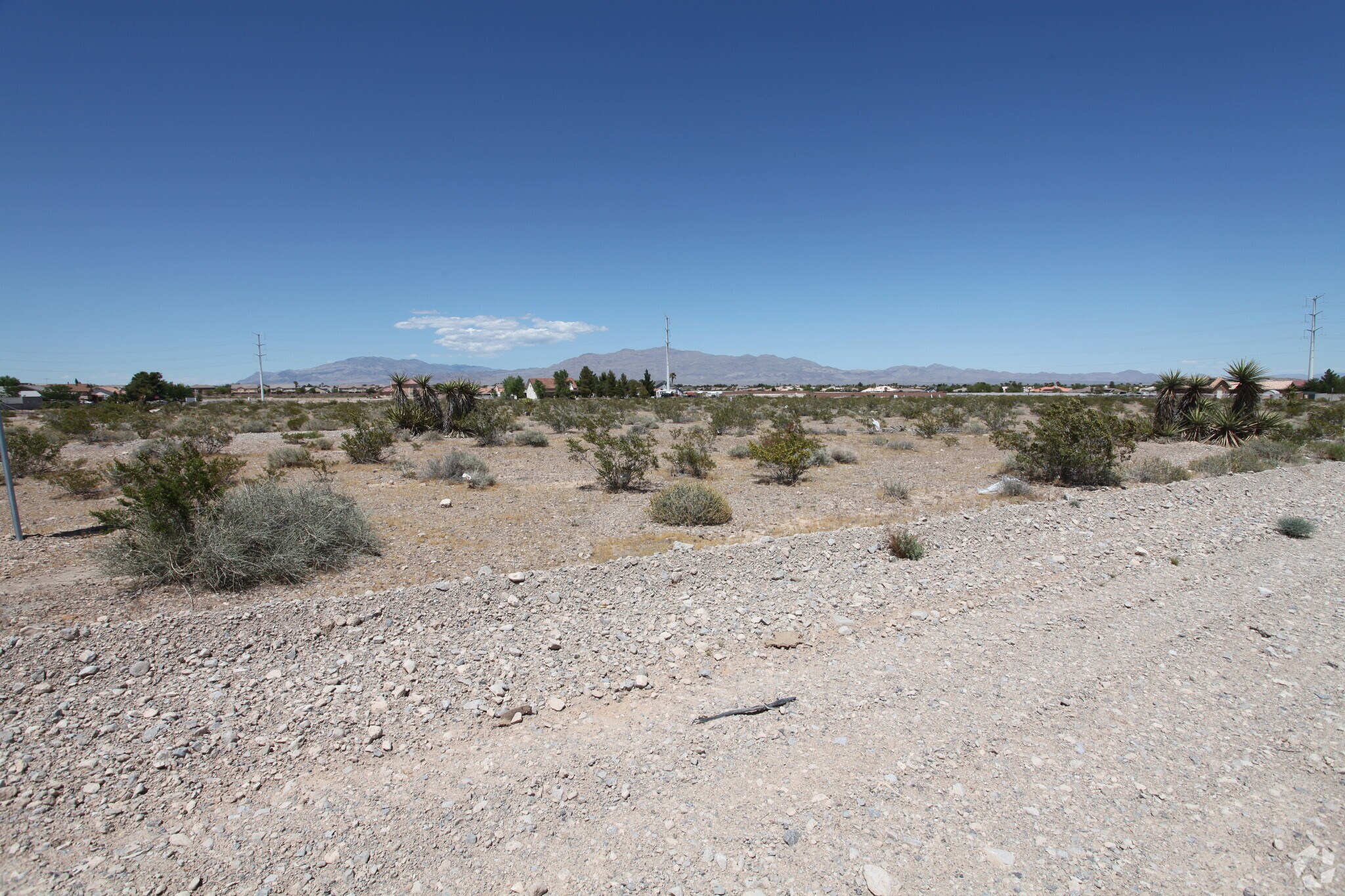 W Craig Rd, Las Vegas, NV for sale Primary Photo- Image 1 of 1