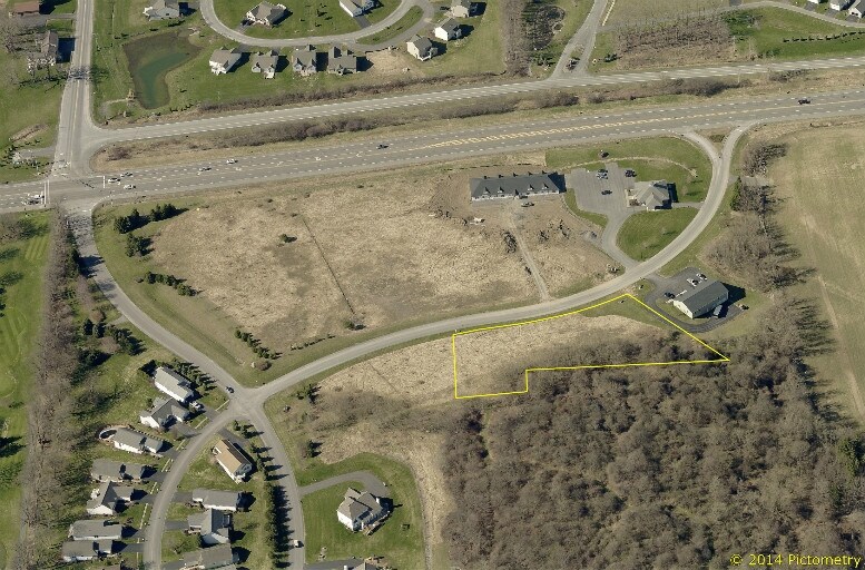 2556 Hambletonian Way, Camillus, NY for sale - Primary Photo - Image 1 of 1