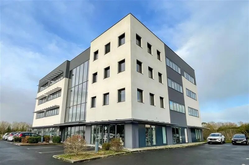 Office in Plérin for lease - Building Photo - Image 3 of 7