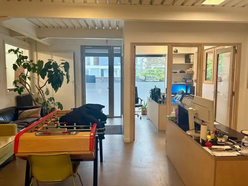 Retail in Montreuil for sale Interior Photo- Image 1 of 7