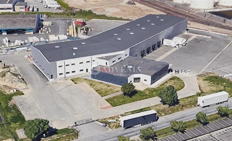 Office in Saint-Pierre-des-Corps for lease - Aerial - Image 2 of 4