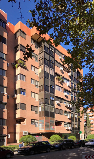 More details for Calle De Puerto Serrano, 3, Madrid - Multifamily for Sale