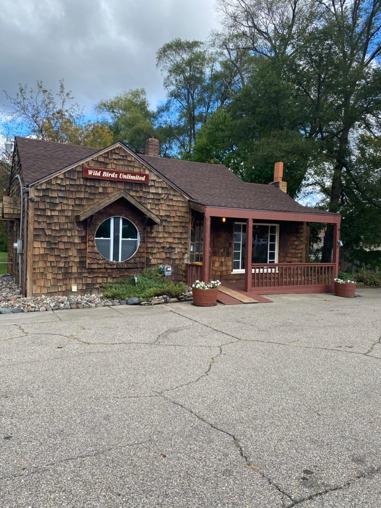 4208 Corunna Rd, Flint, MI 48532