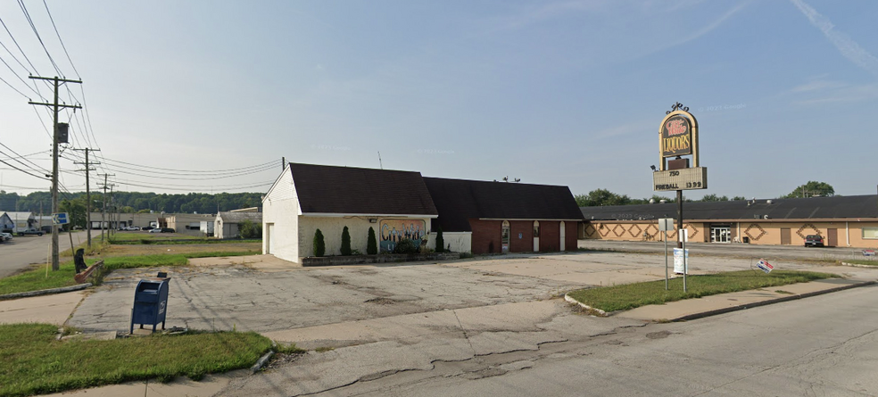 1107 W 8th St, Mishawaka, IN for sale - Building Photo - Image 1 of 1