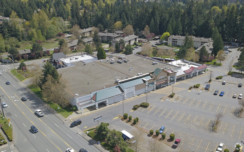 14201-14215 SE Petrovitsky Rd, Renton, WA for lease - Primary Photo - Image 1 of 8