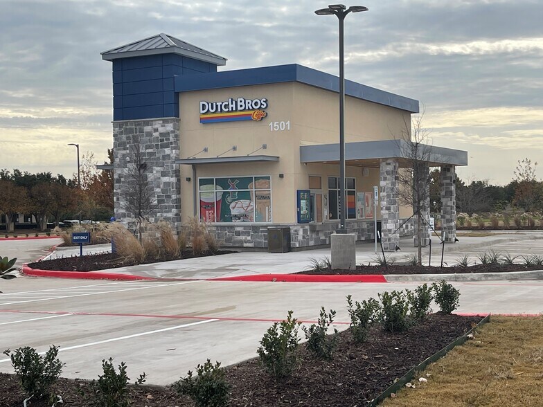 1501 Justin Rd, Flower Mound, TX 75028