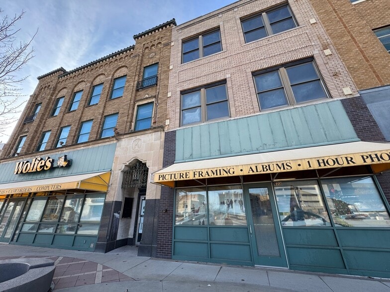 627-635 S Kansas Ave, Topeka, KS for sale - Building Photo - Image 2 of 4