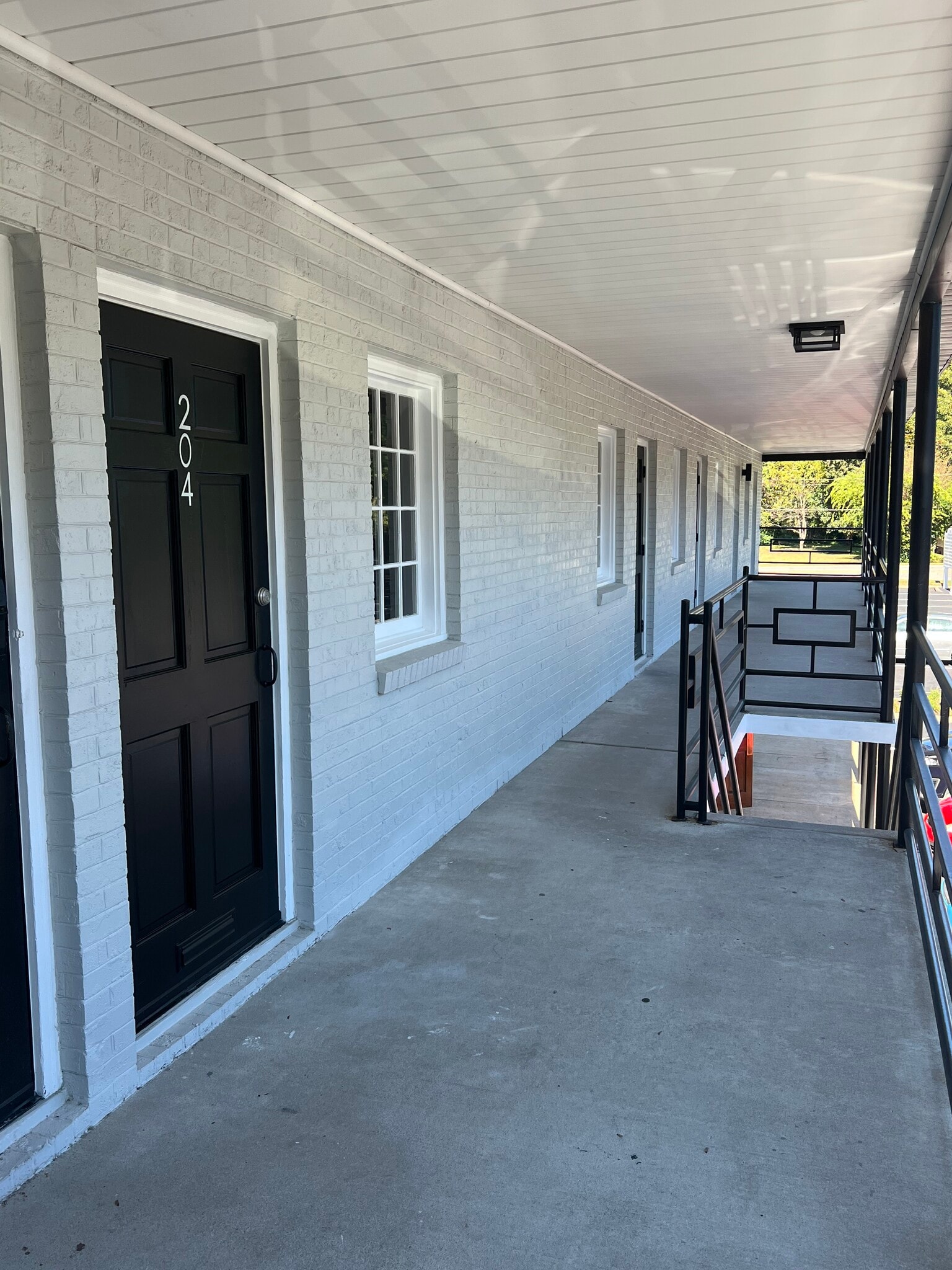5541 Parliament Dr, Virginia Beach, VA for lease Building Photo- Image 1 of 7