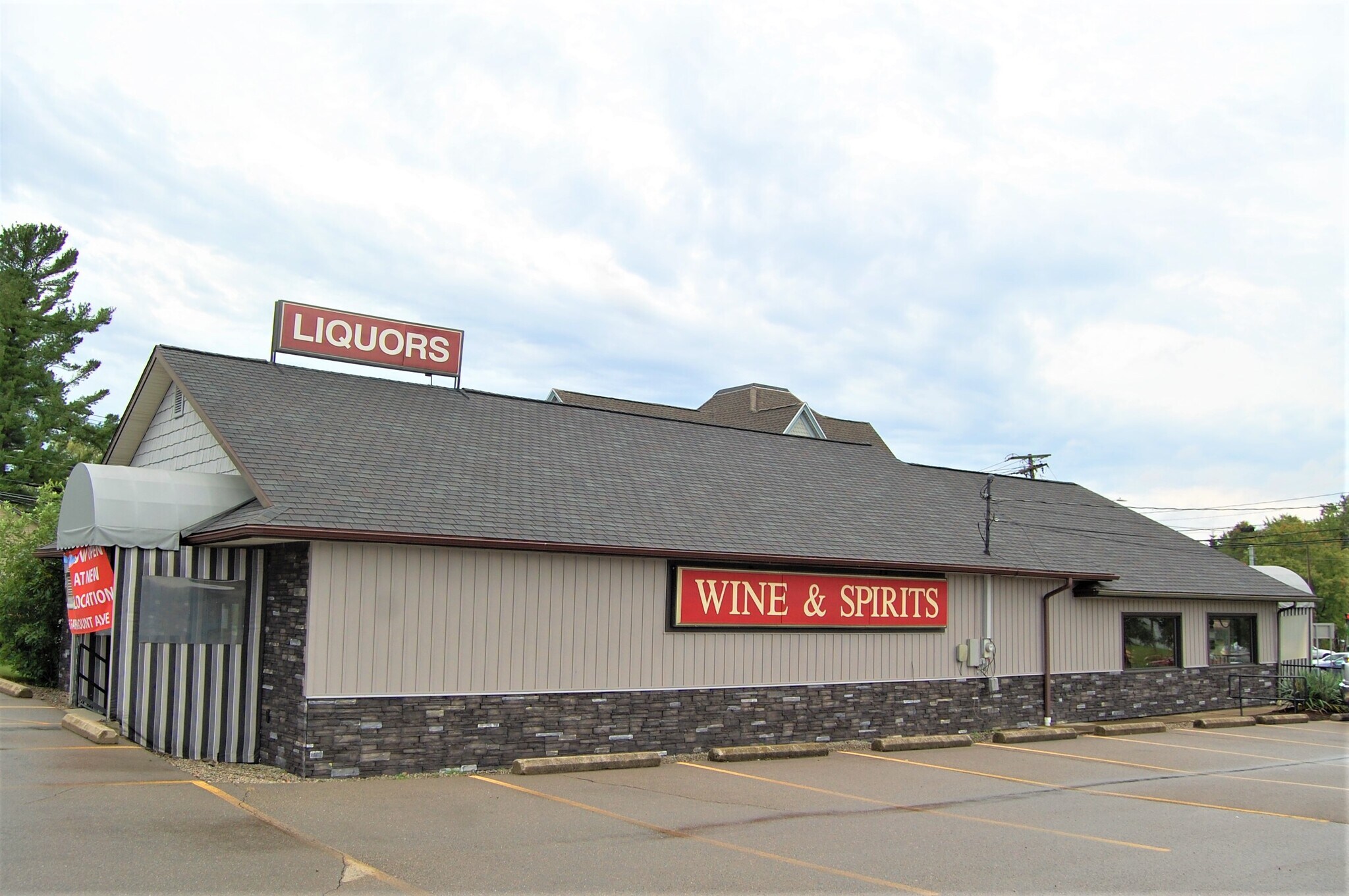 1013 Fairmount Ave, Jamestown, NY 14701 Evans Discount Liquors