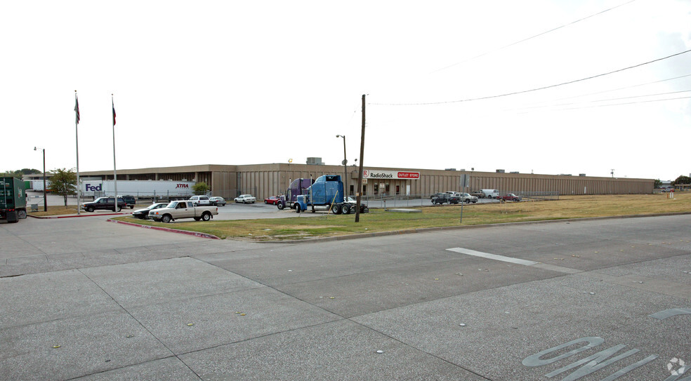 900 Terminal Rd, Fort Worth, TX for lease - Building Photo - Image 3 of 11